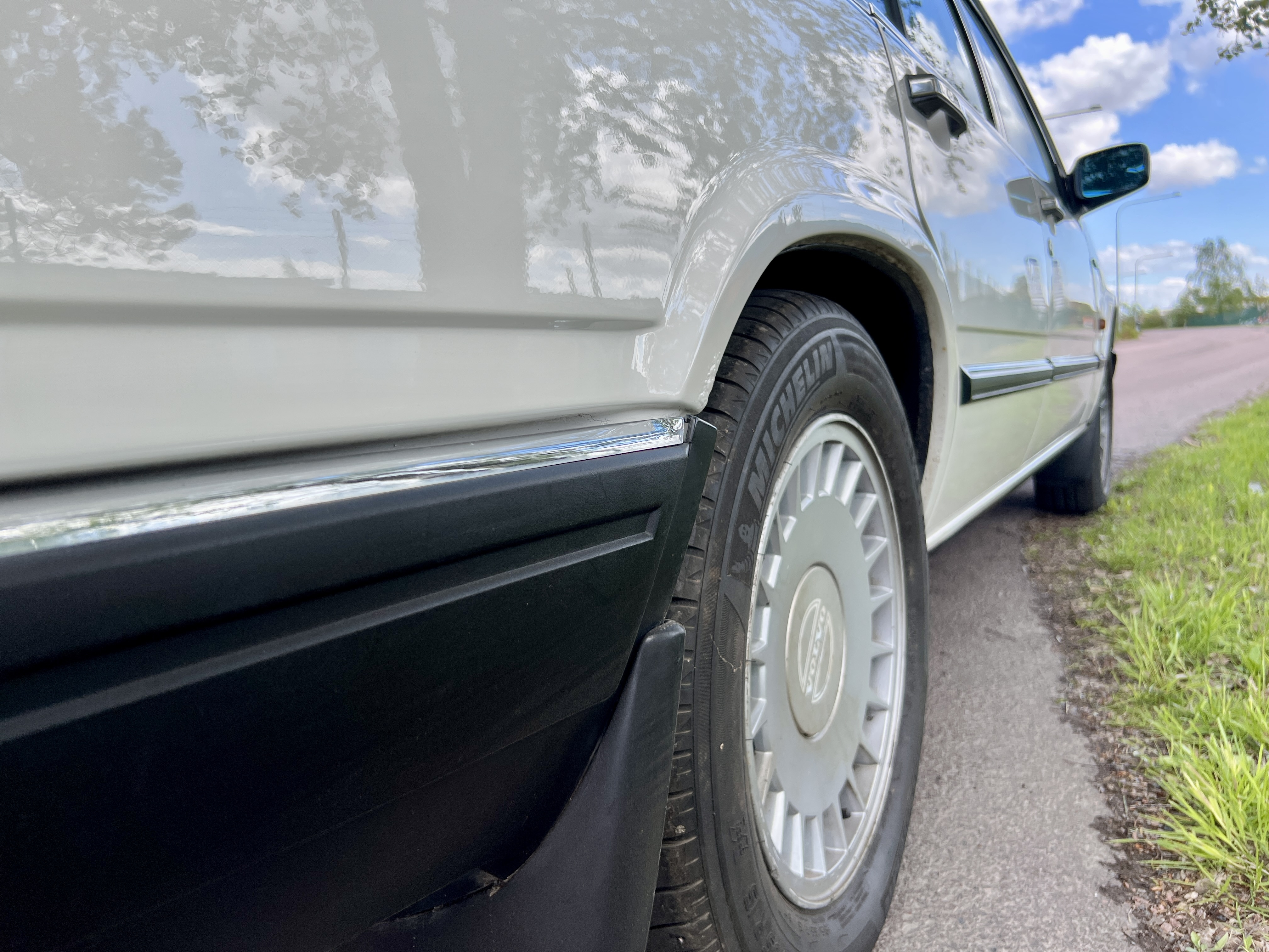 Vehicle Image 100
