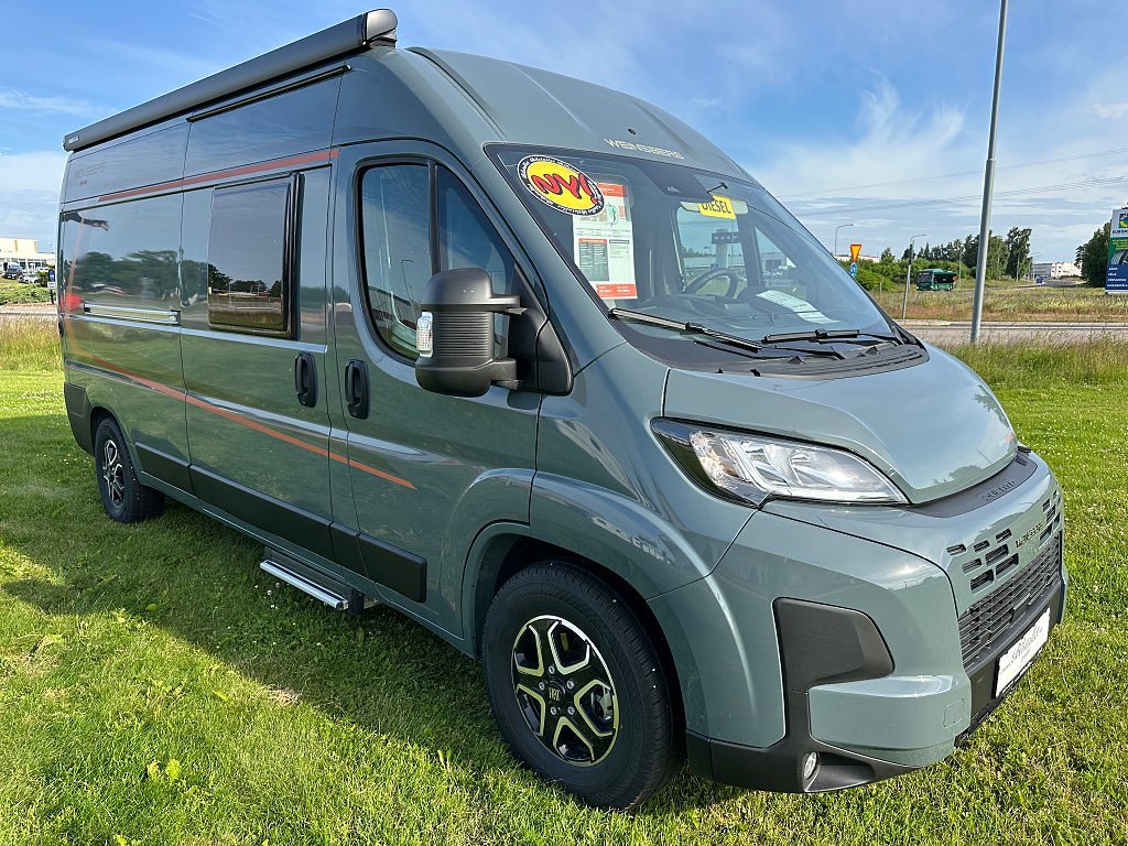 Vehicle Image 26