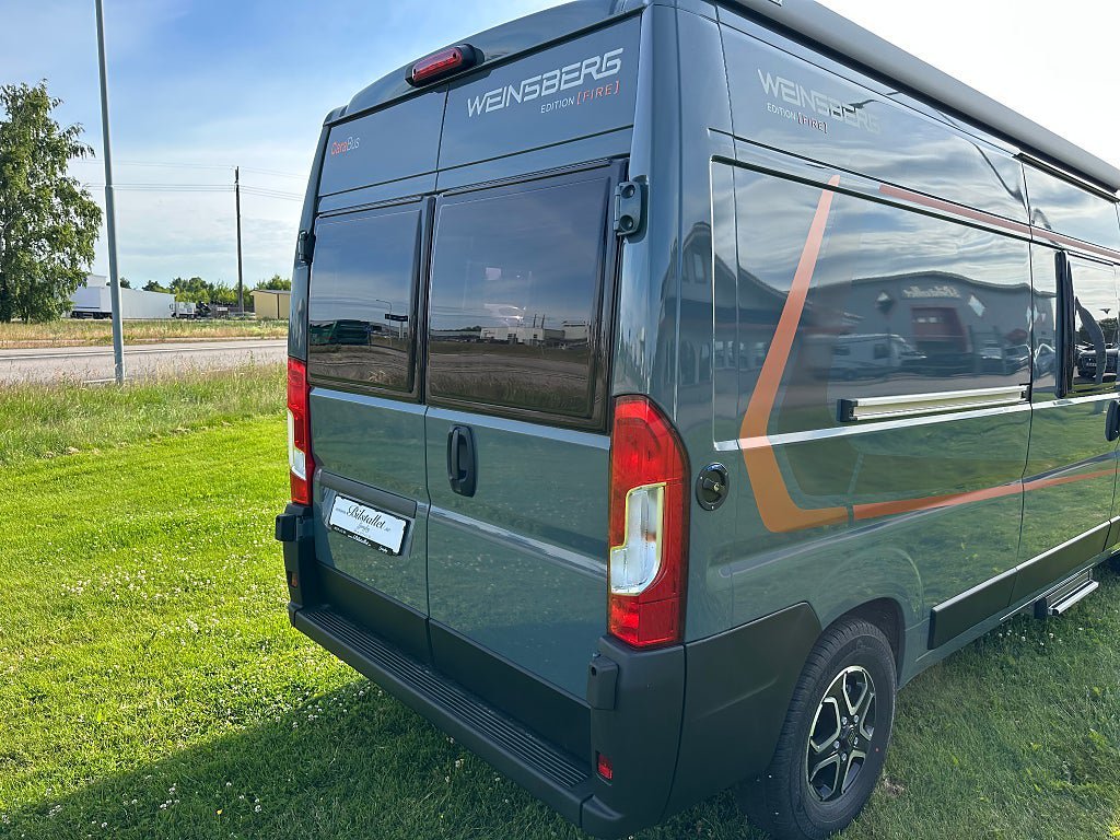 Vehicle Image 28