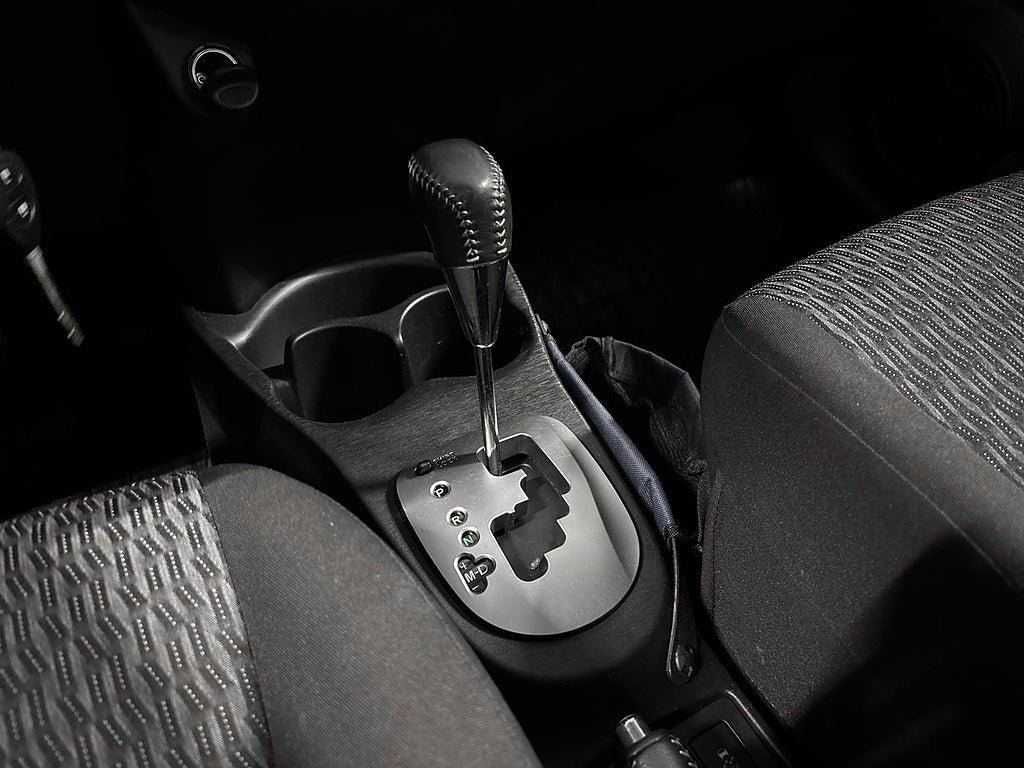 Vehicle Image 17