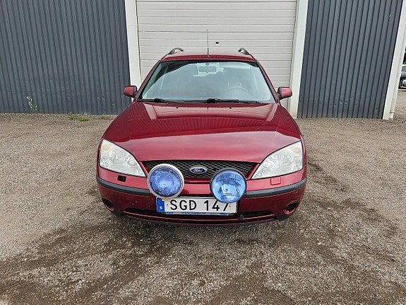 Vehicle Image 4