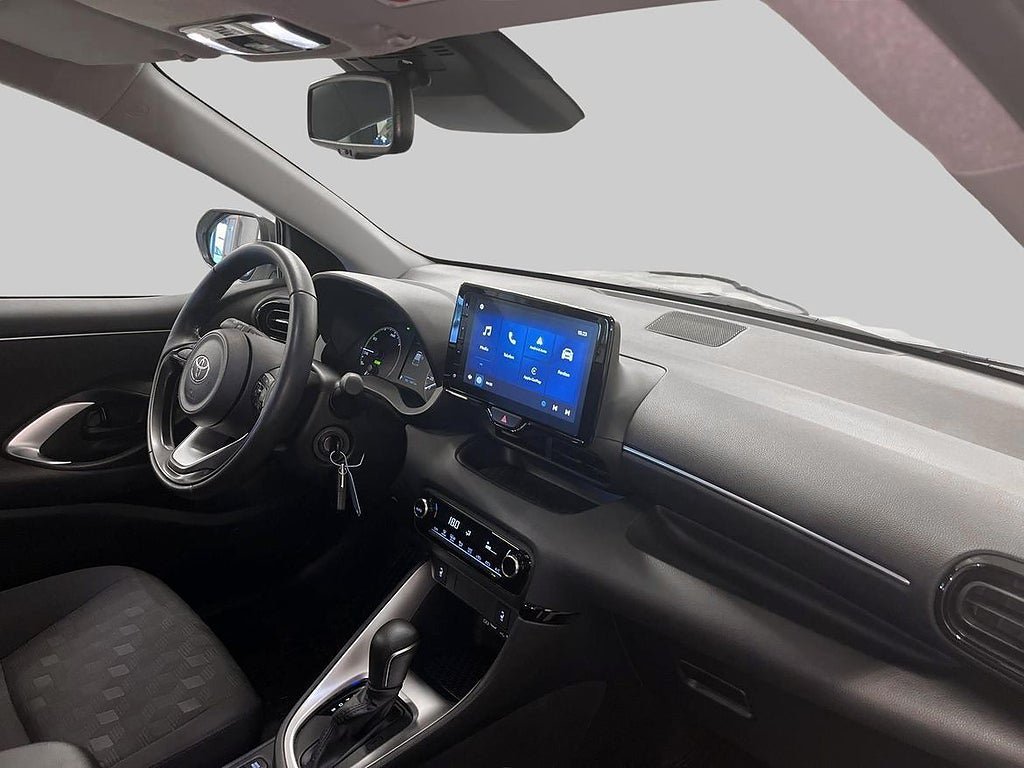 Vehicle Image 9