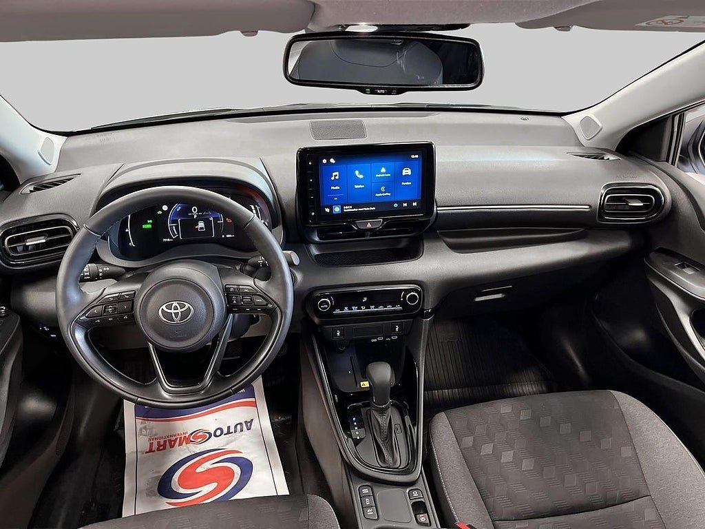 Vehicle Image 11