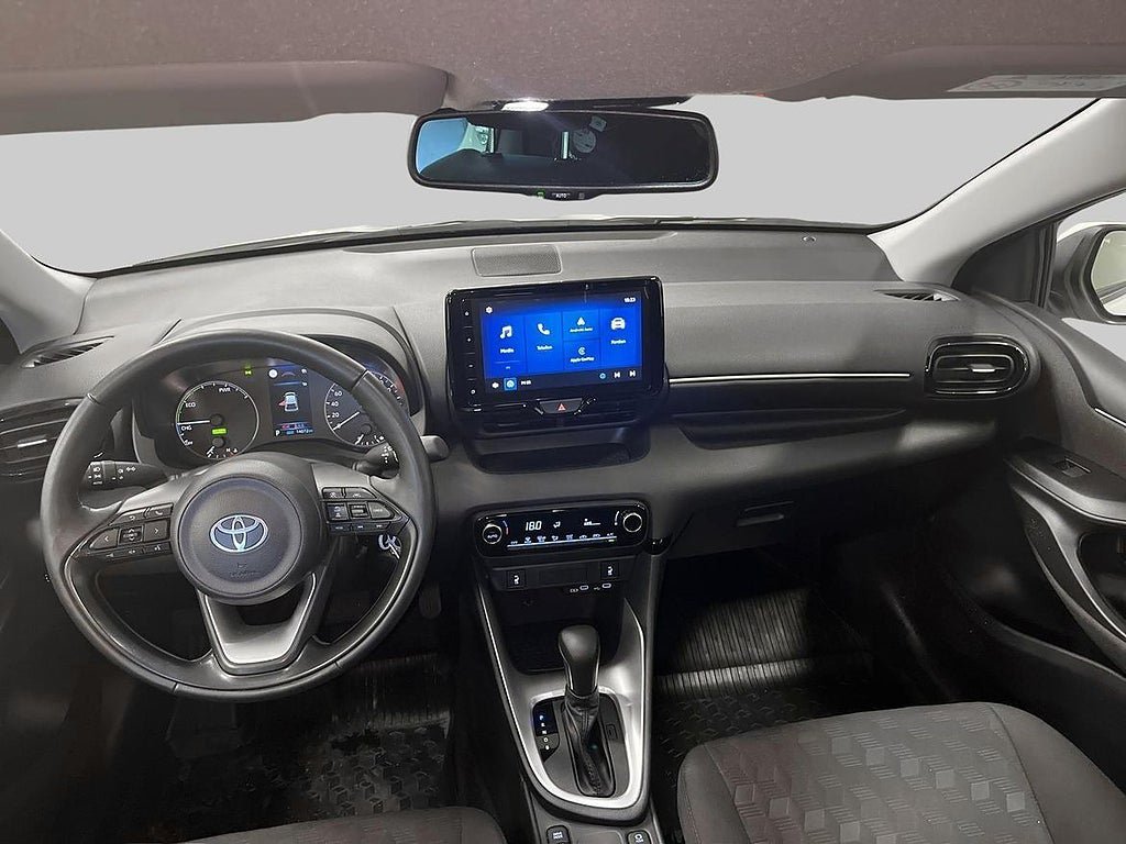 Vehicle Image 11