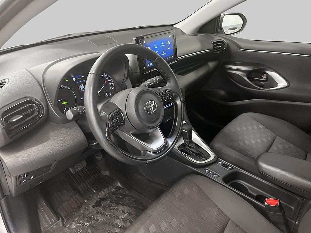 Vehicle Image 13