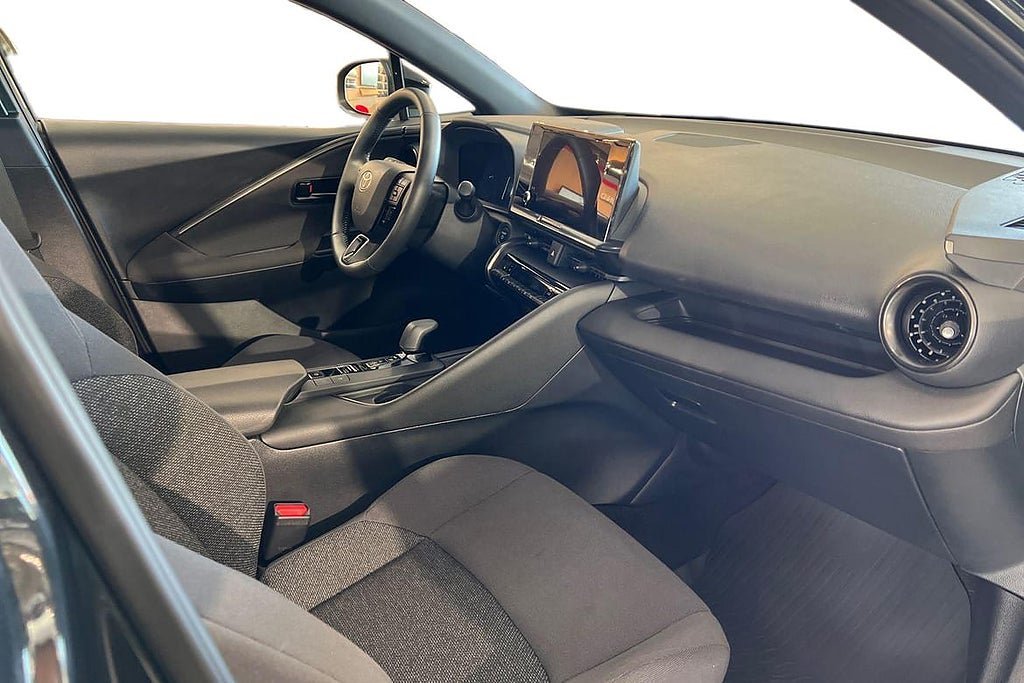 Vehicle Image 7