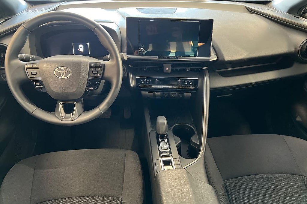 Vehicle Image 10