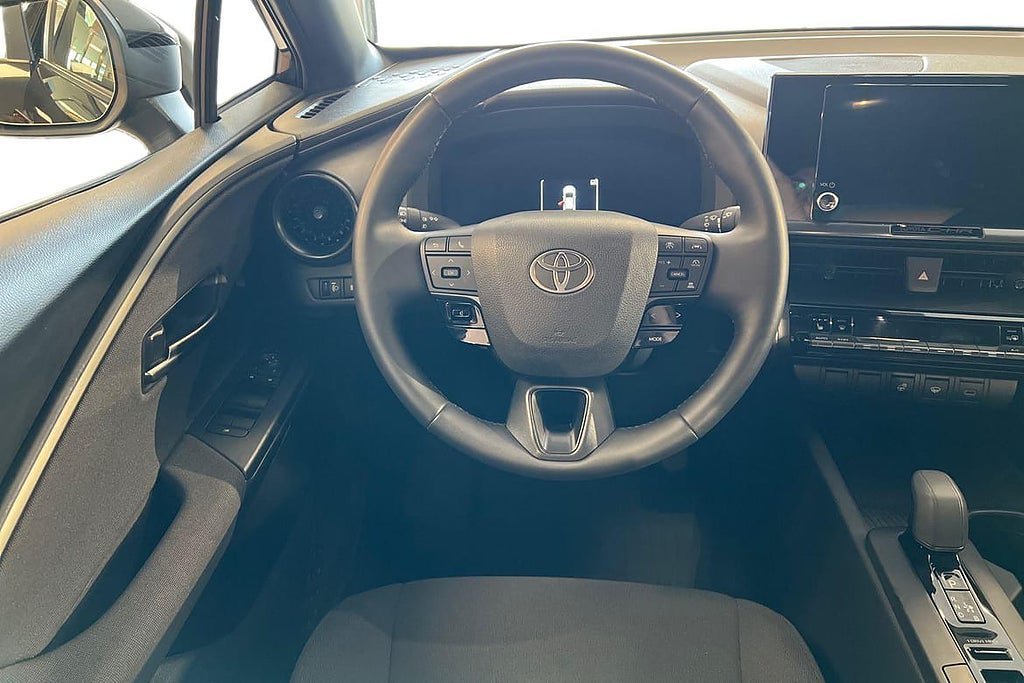 Vehicle Image 11