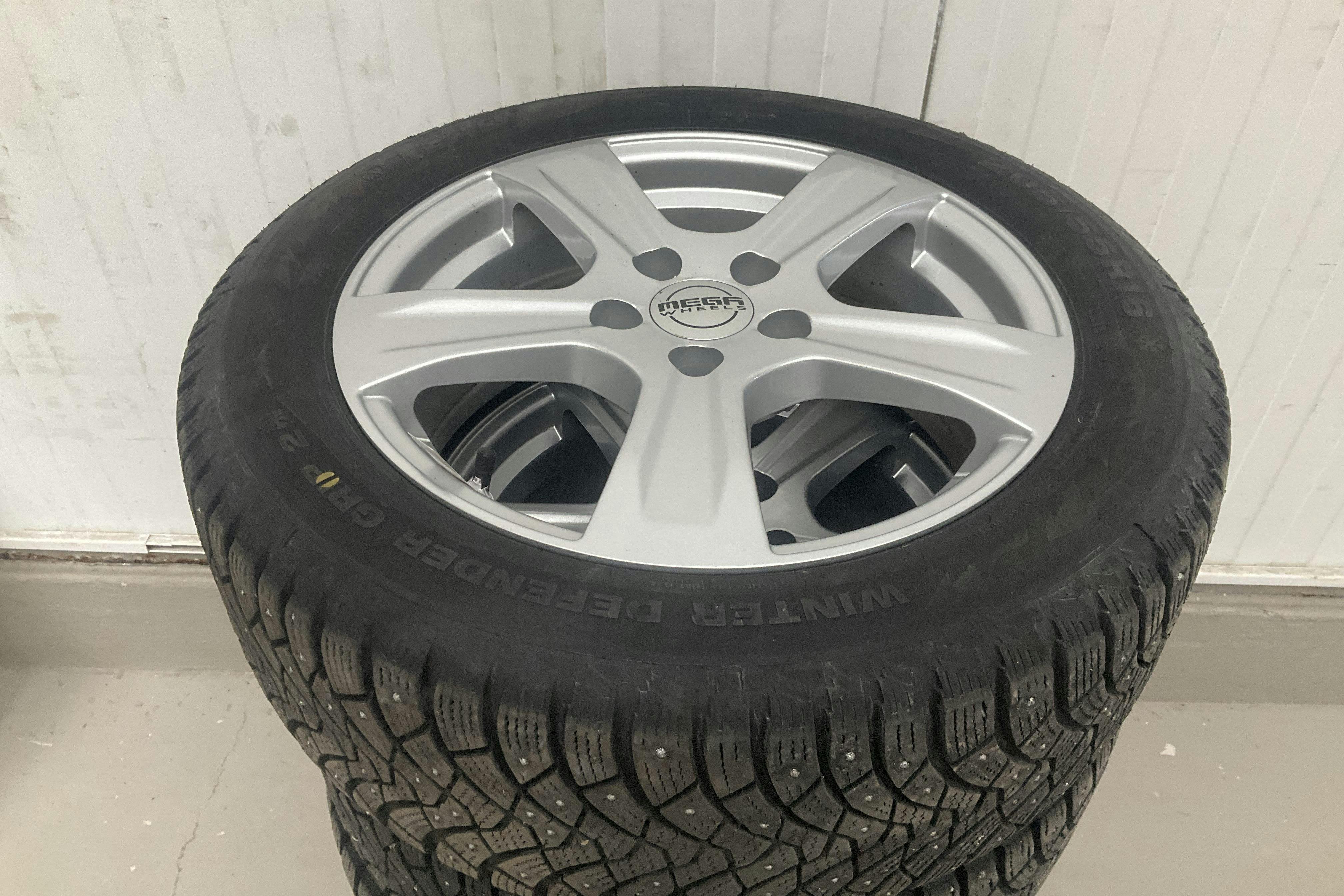 Vehicle Image 19
