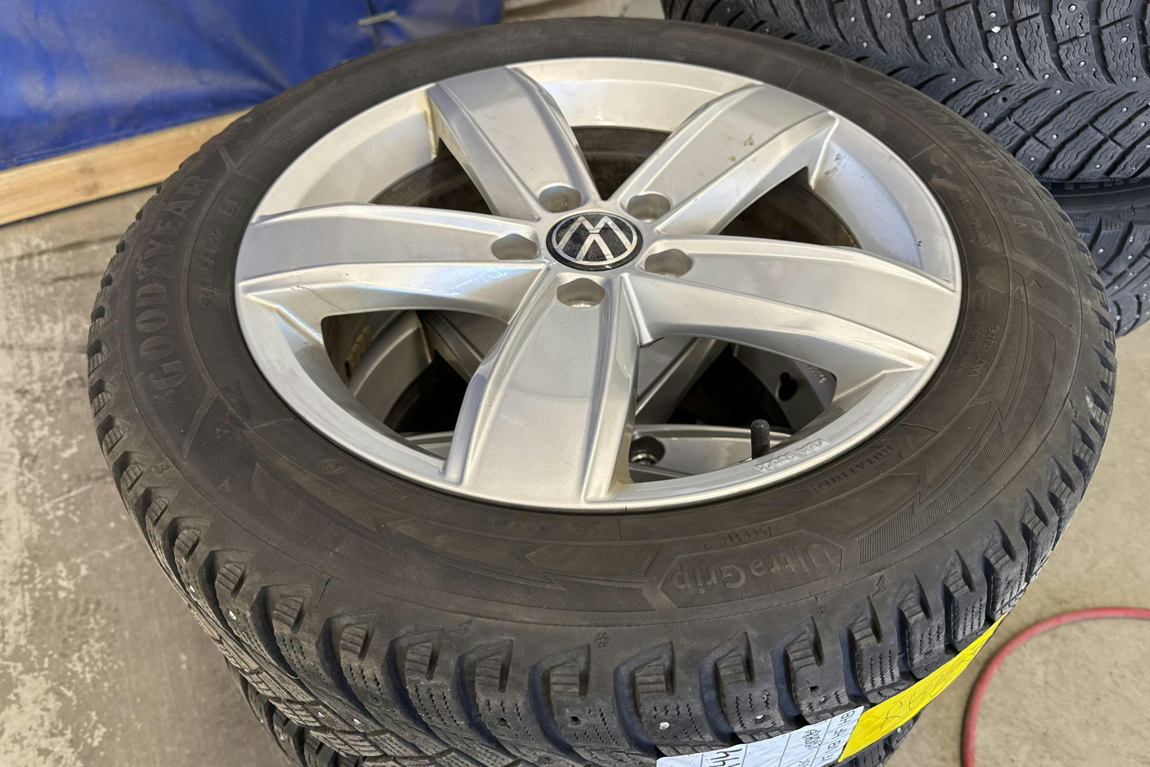 Vehicle Image 20