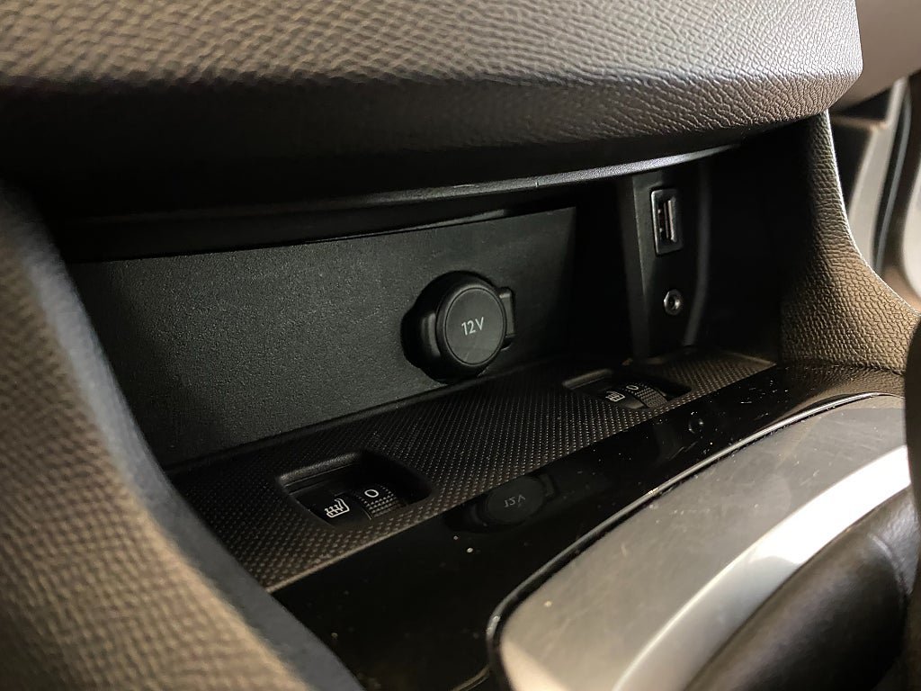 Vehicle Image 42