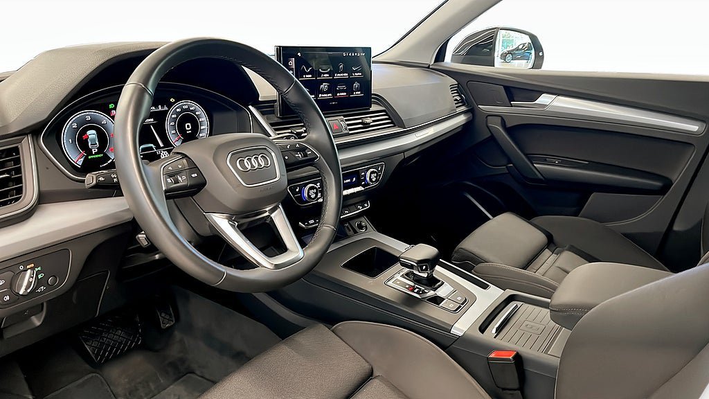 Vehicle Image 9