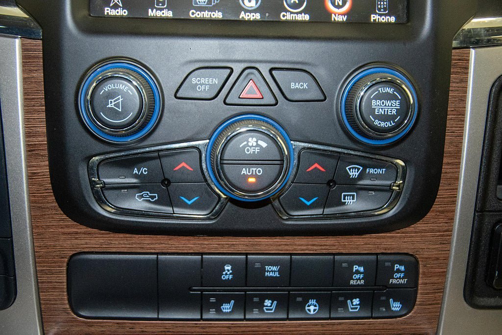 Vehicle Image 22