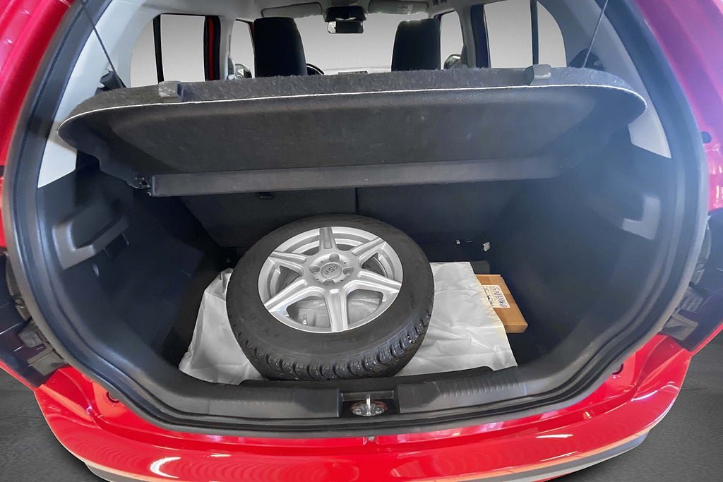 Vehicle Image 7