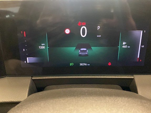 Vehicle Image 7
