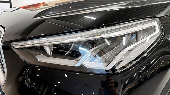 Vehicle Image 11