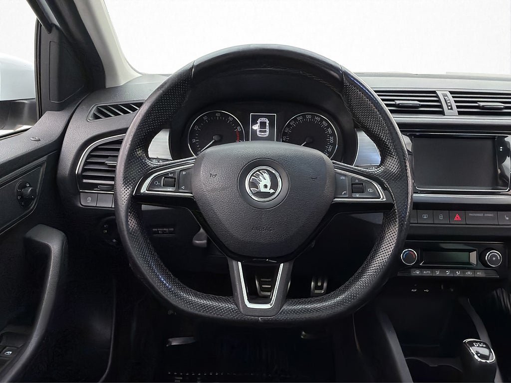 Vehicle Image 23