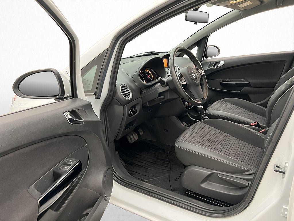 Vehicle Image 14