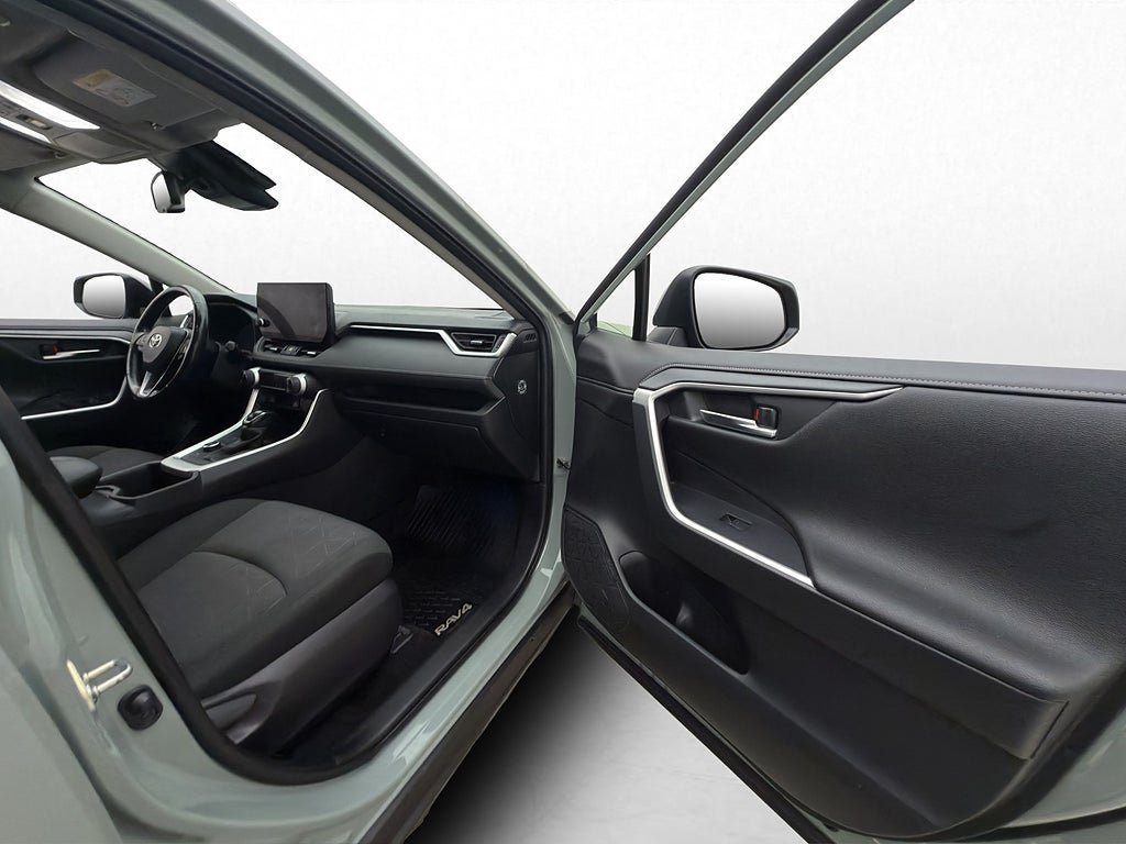 Vehicle Image 14