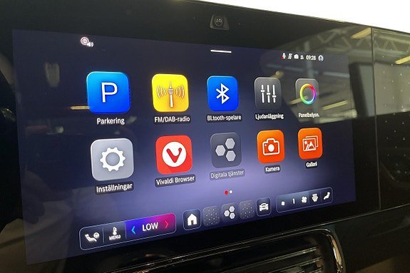 Vehicle Image 15