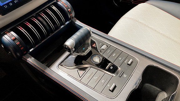 Vehicle Image 16