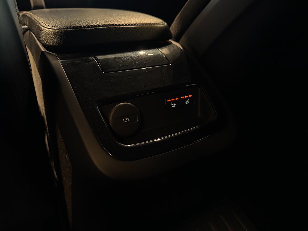 Vehicle Image 19