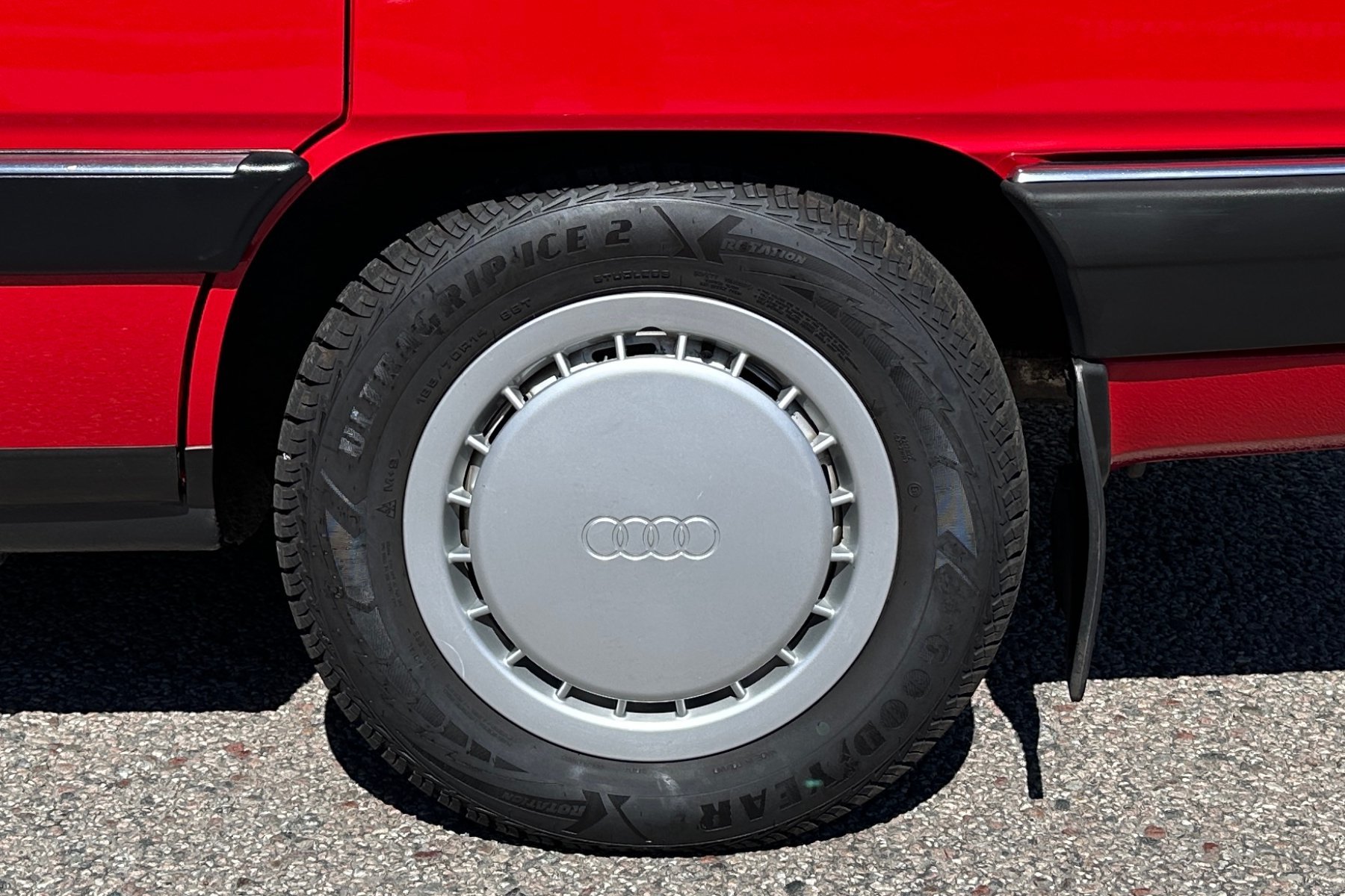 Vehicle Image 8