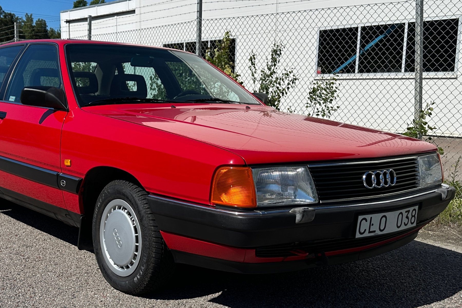 Vehicle Image 9