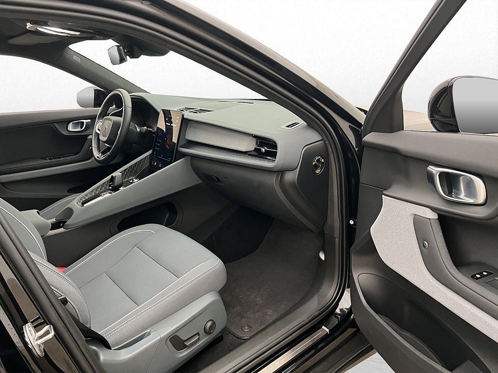 Vehicle Image 23