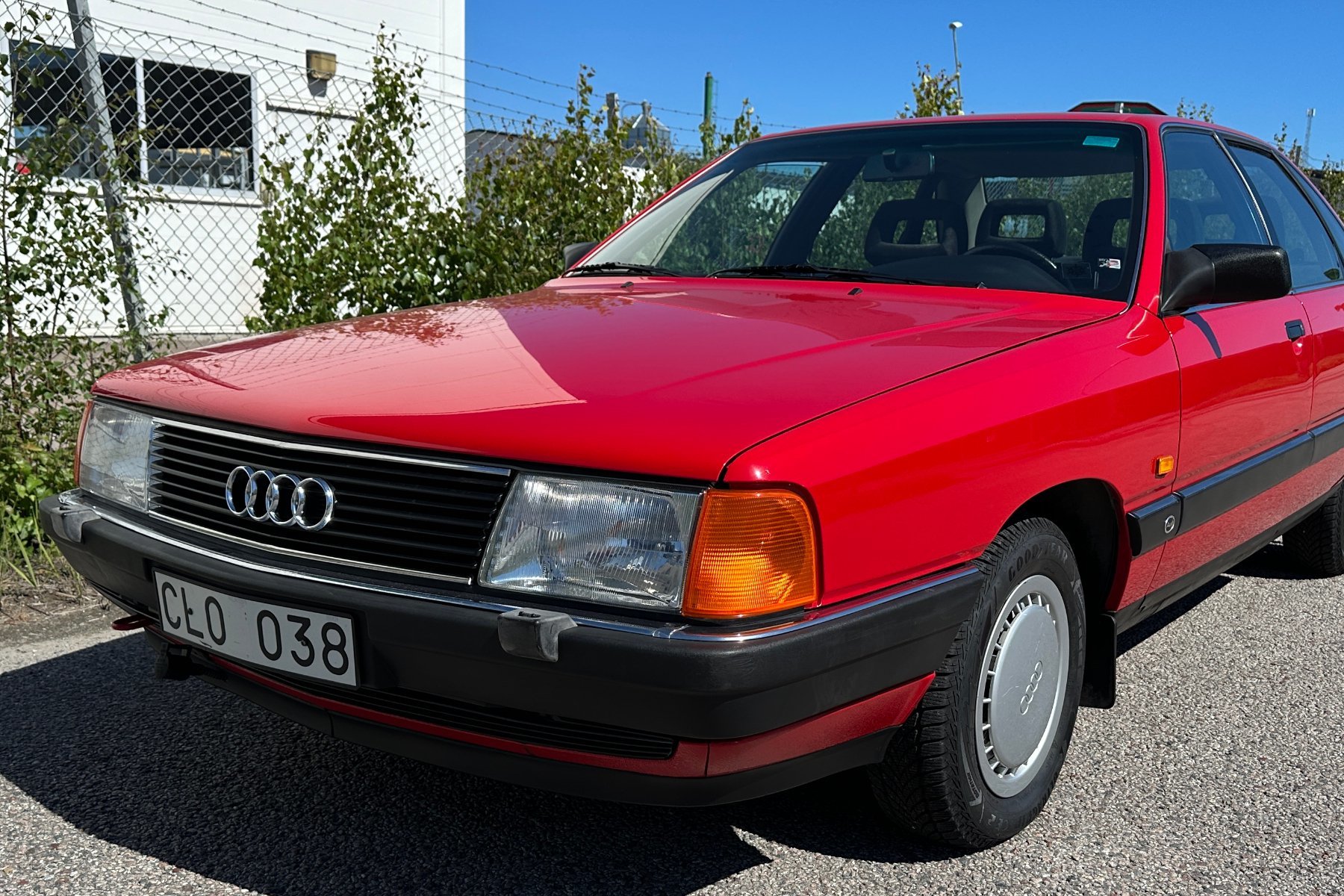 Vehicle Image 11
