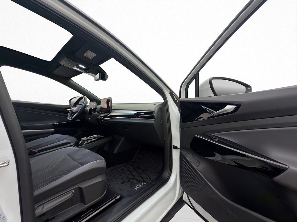 Vehicle Image 23