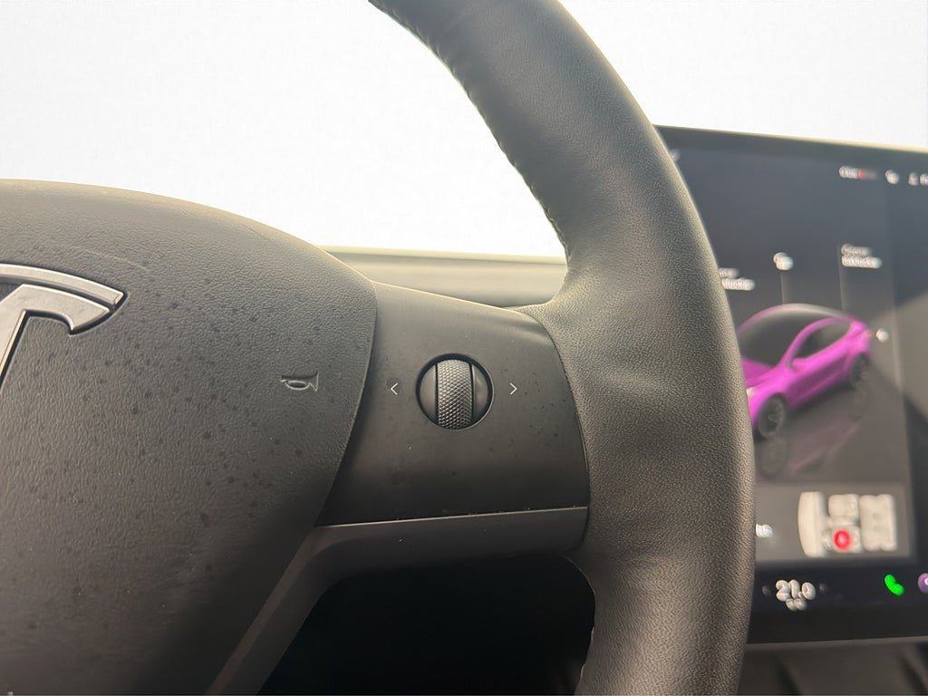 Vehicle Image 29
