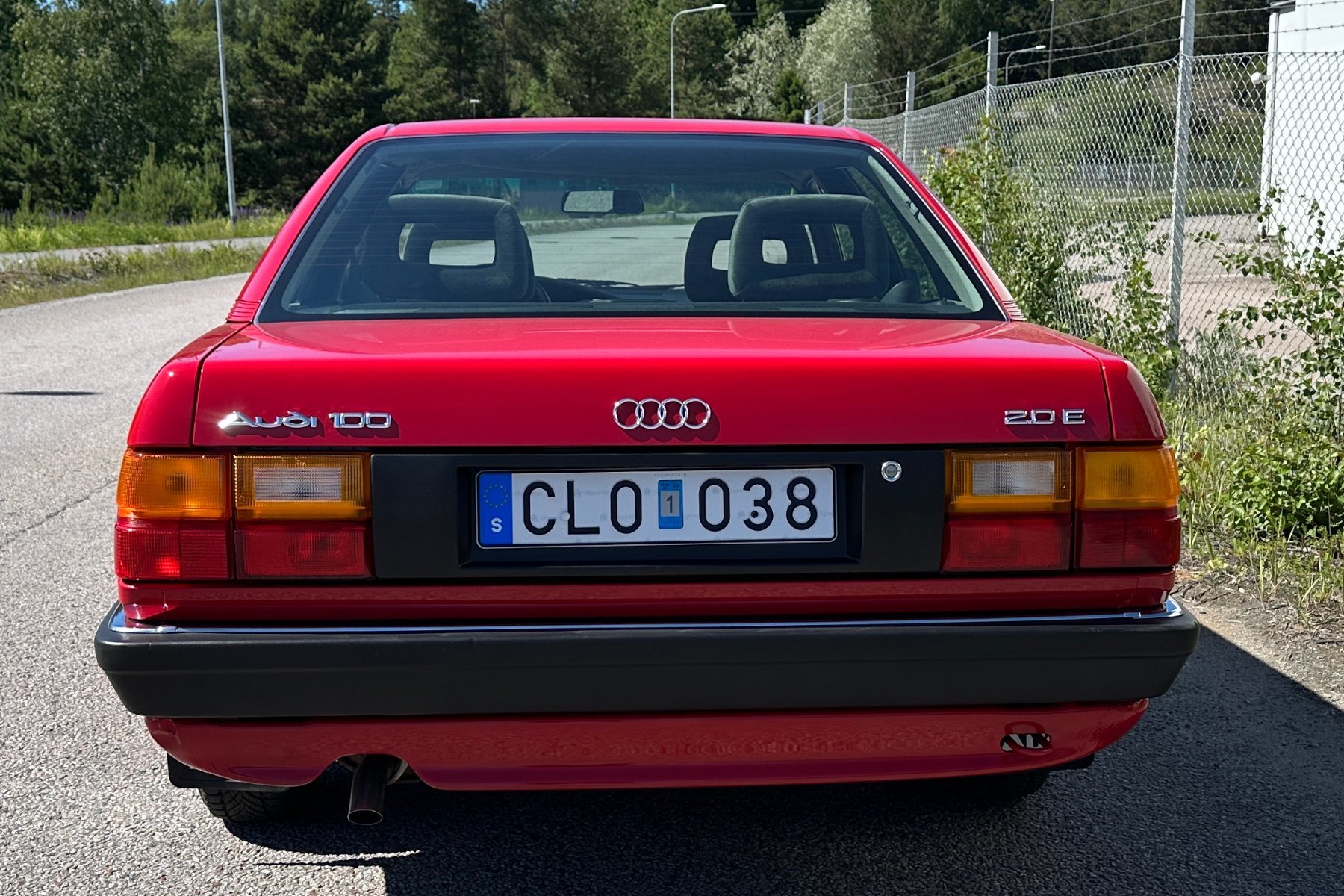 Vehicle Image 21