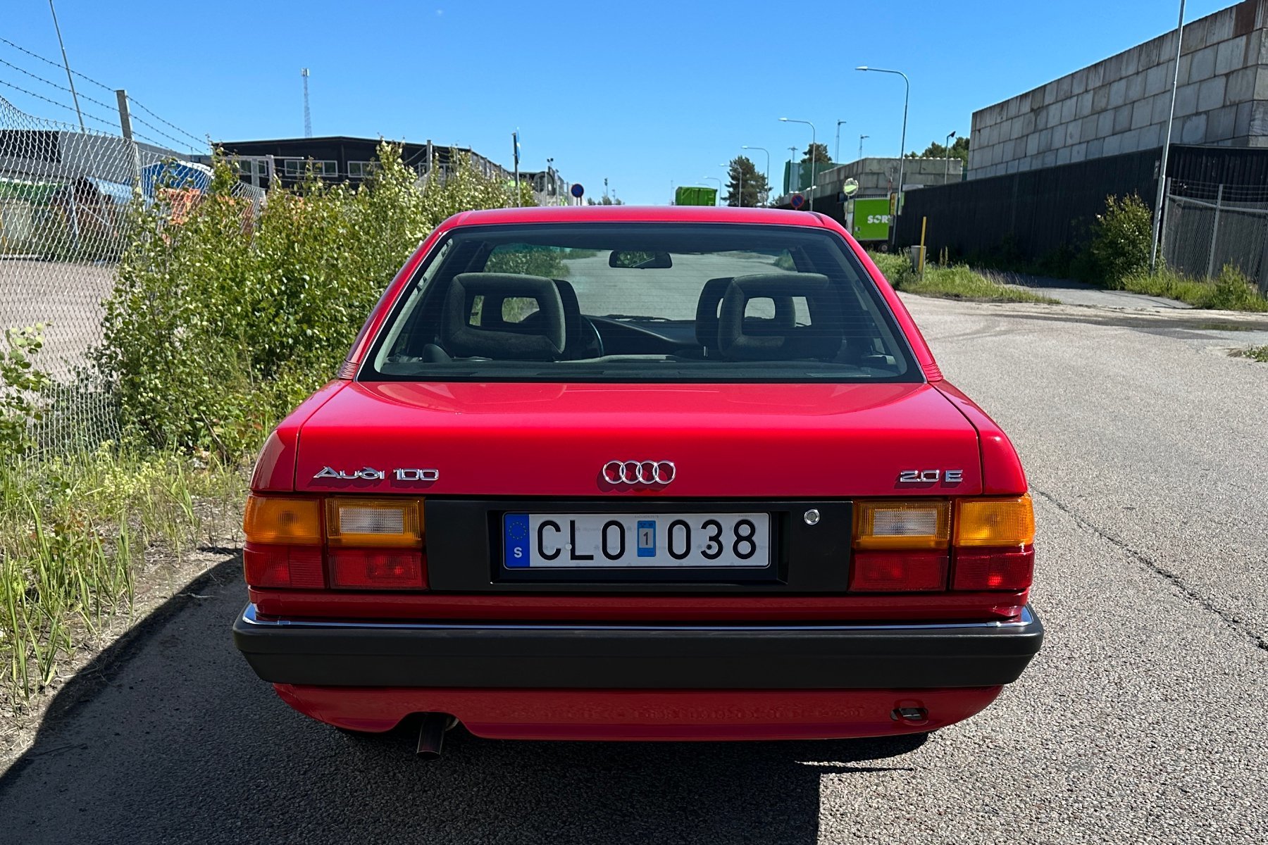 Vehicle Image 24