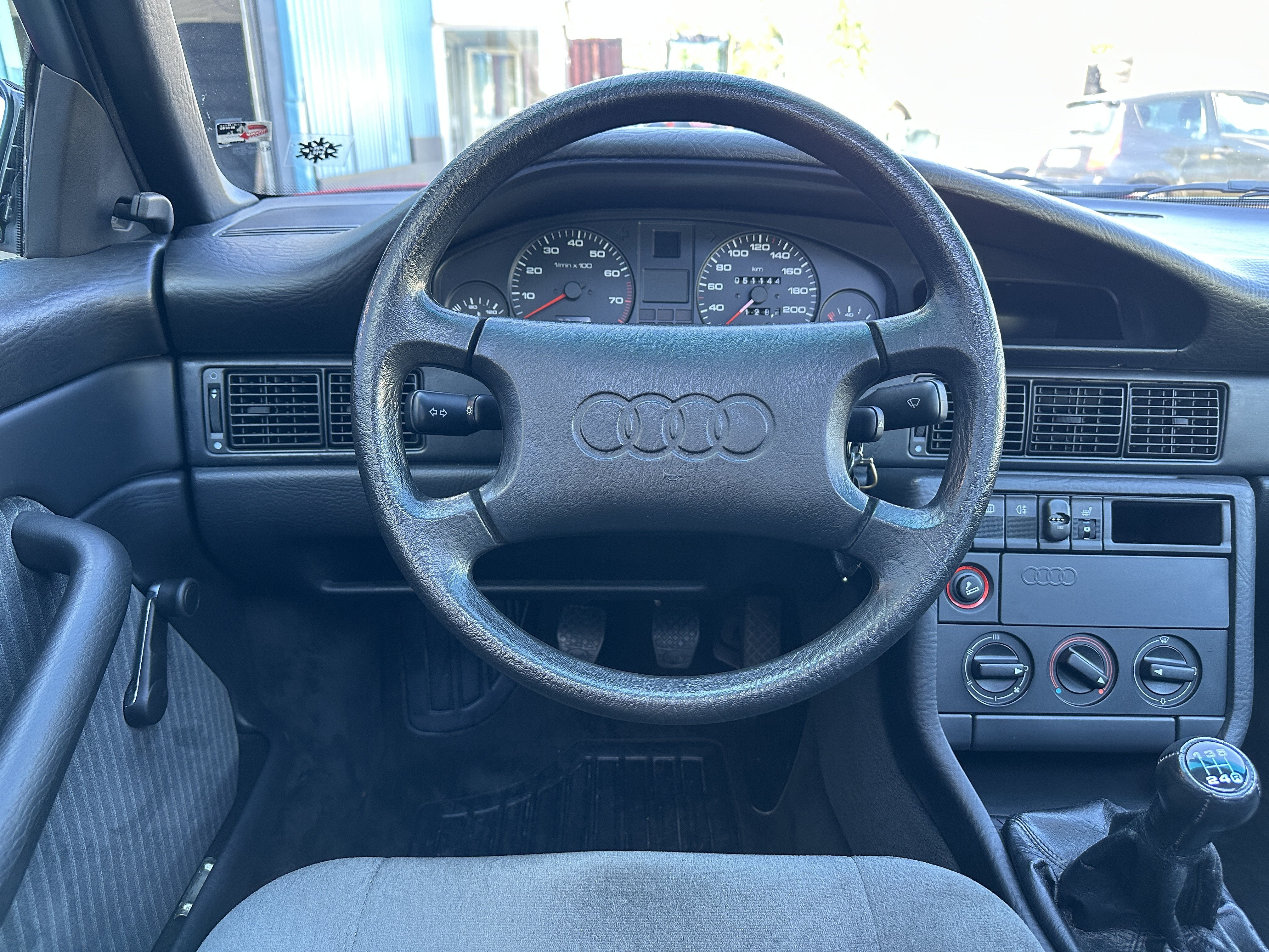 Vehicle Image 35