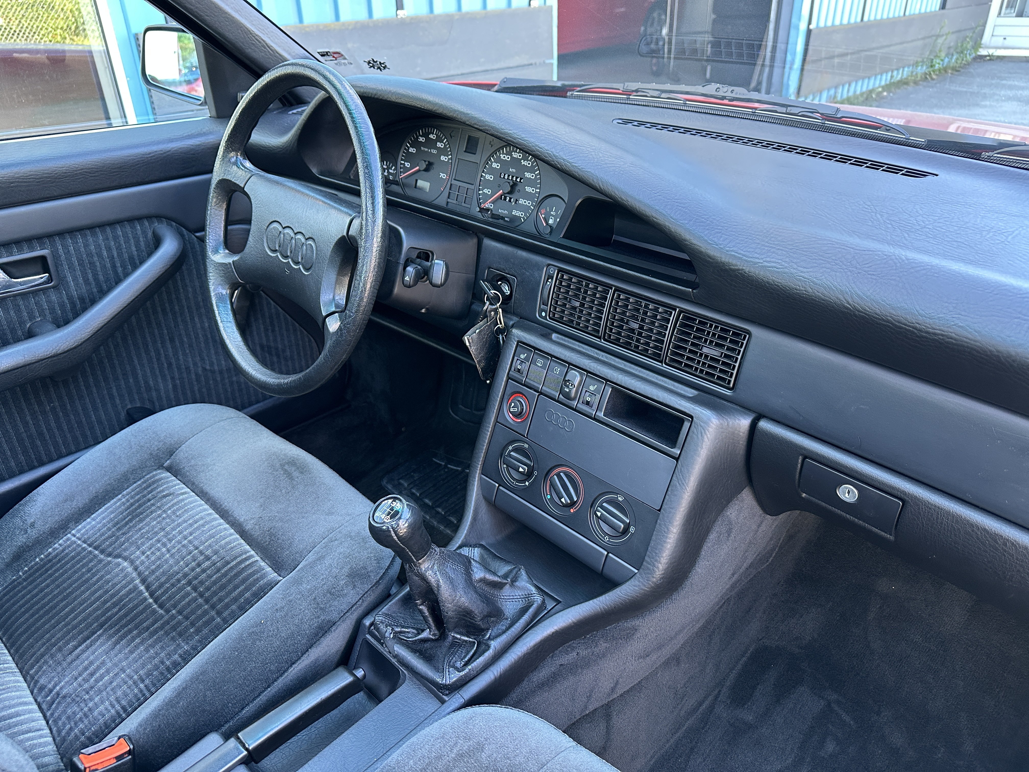 Vehicle Image 42