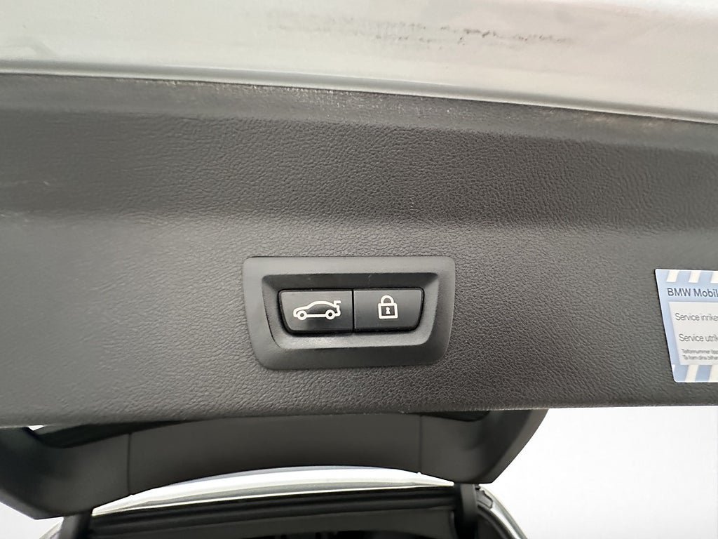 Vehicle Image 34