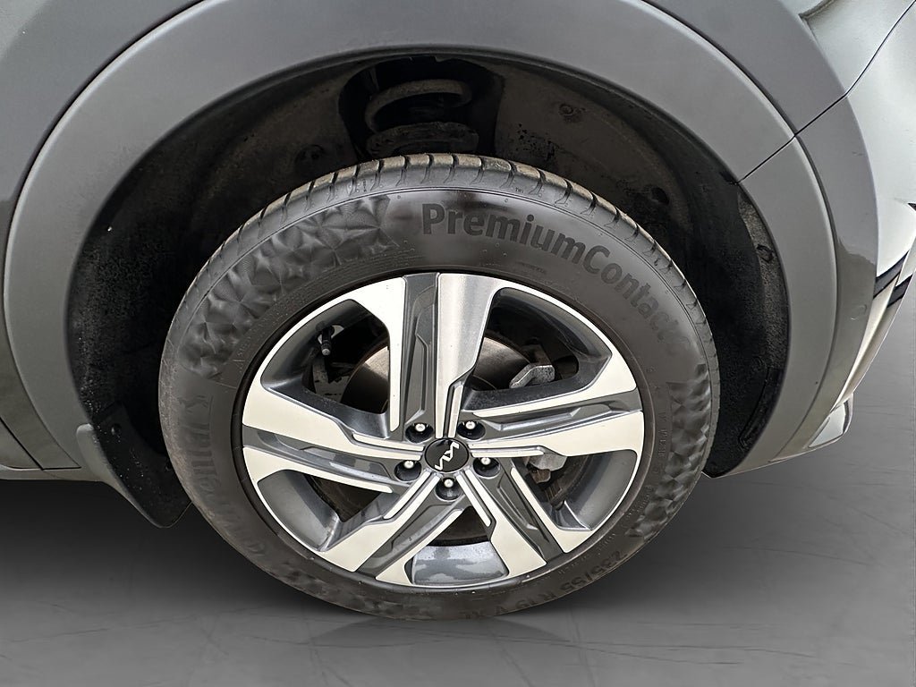 Vehicle Image 37
