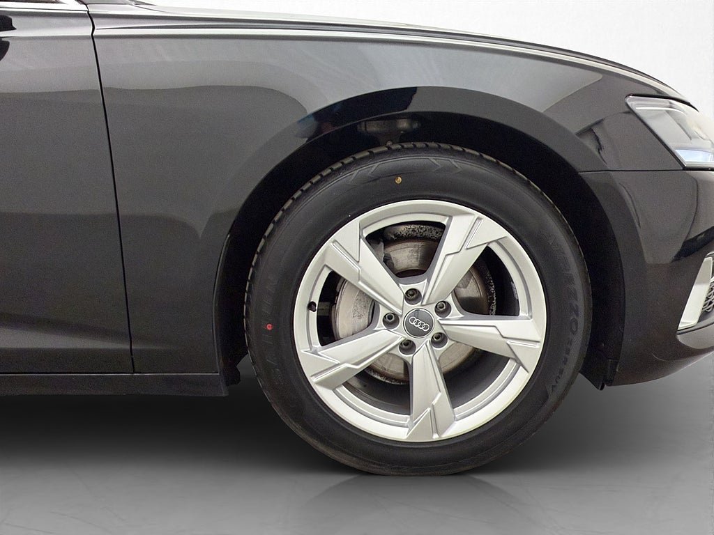Vehicle Image 36