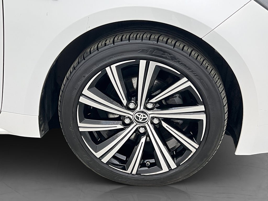 Vehicle Image 30
