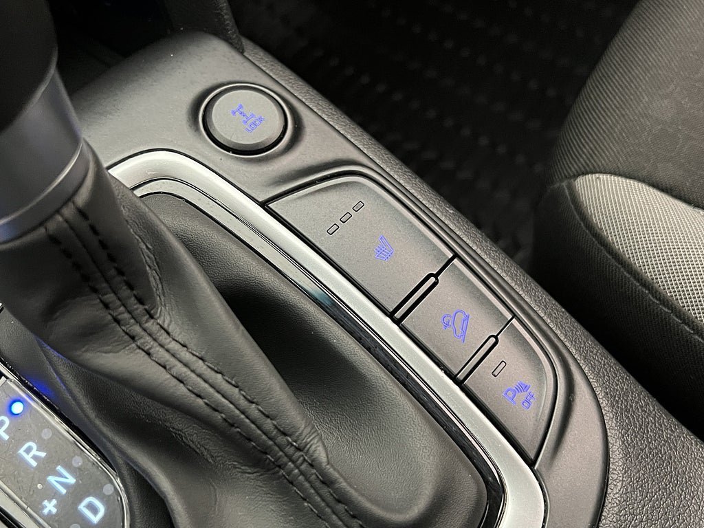 Vehicle Image 23