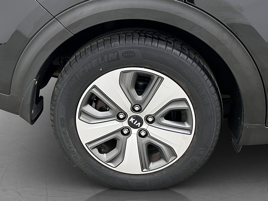 Vehicle Image 31