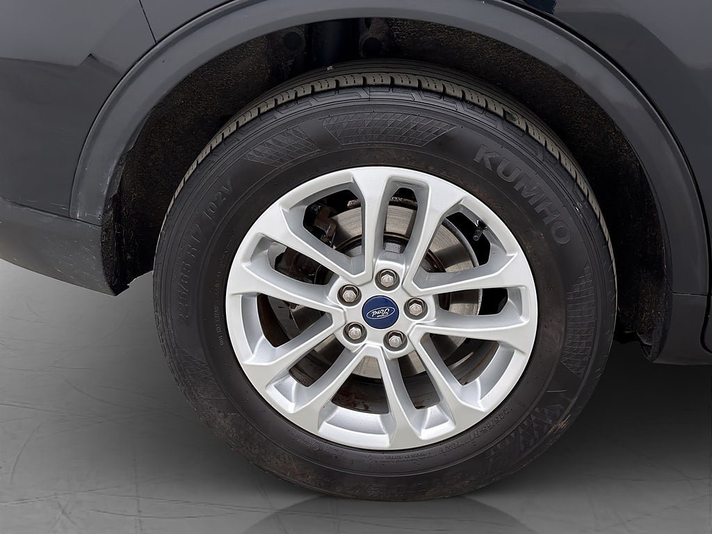 Vehicle Image 30