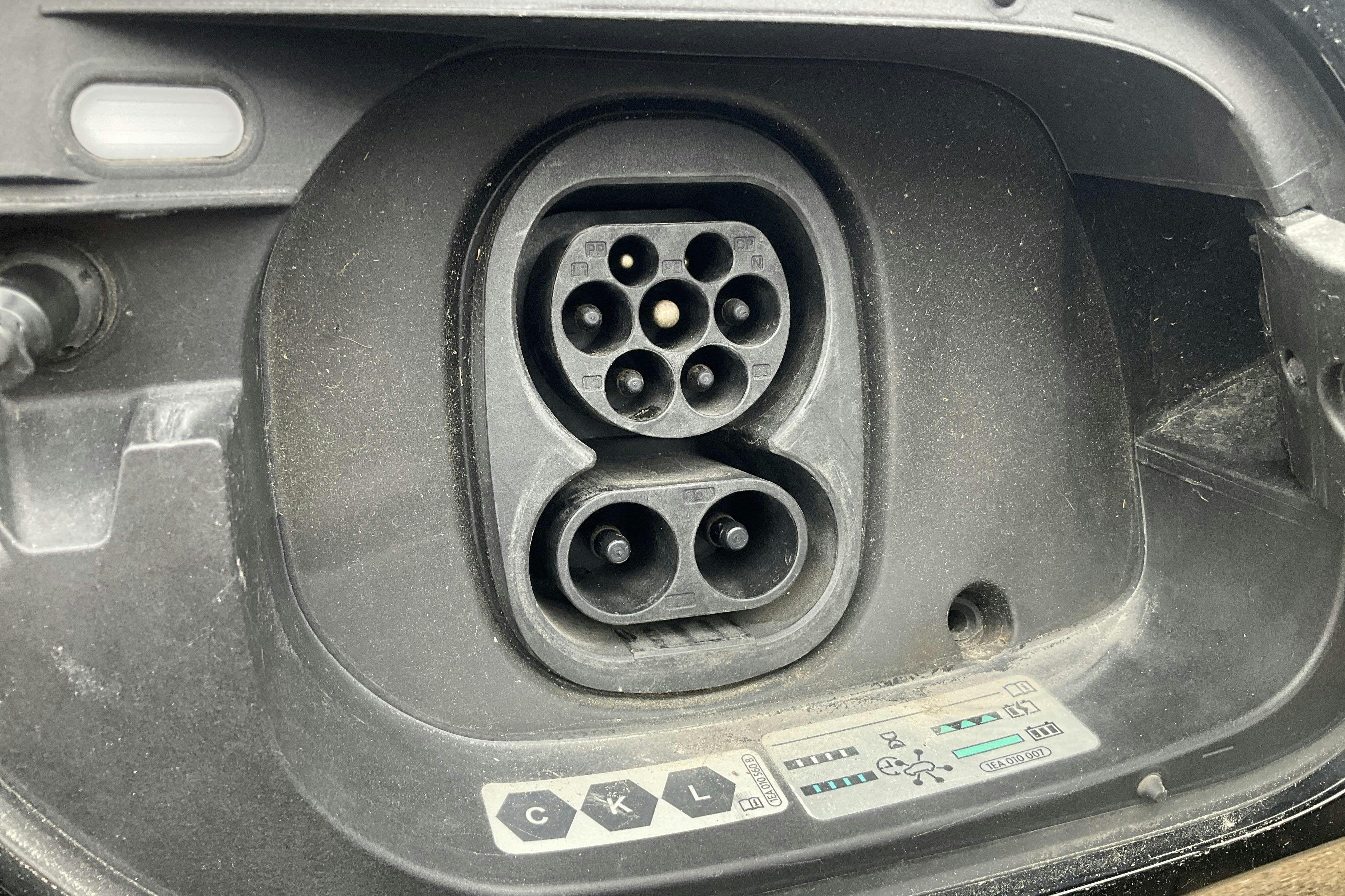 Vehicle Image 14
