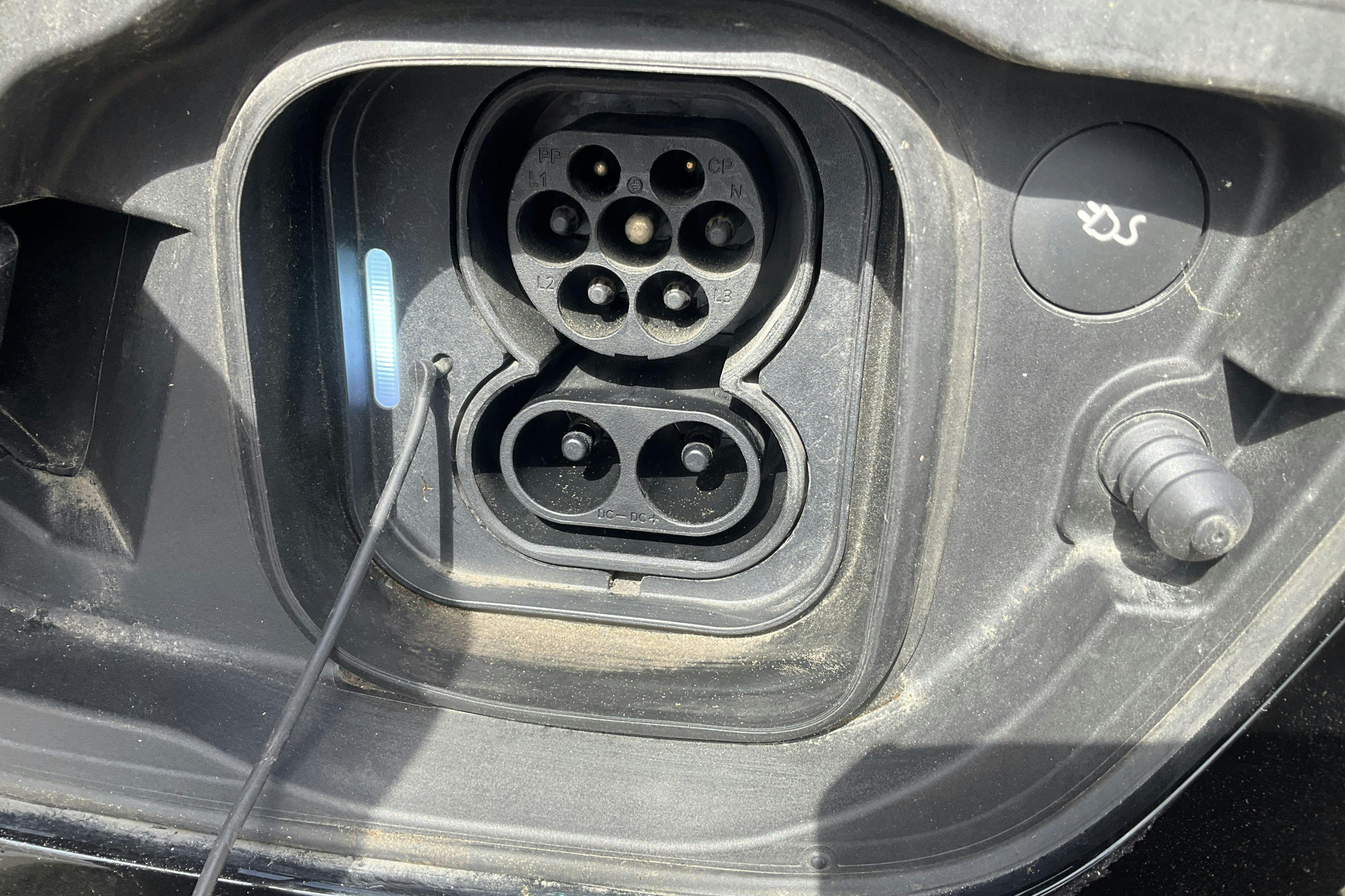 Vehicle Image 19