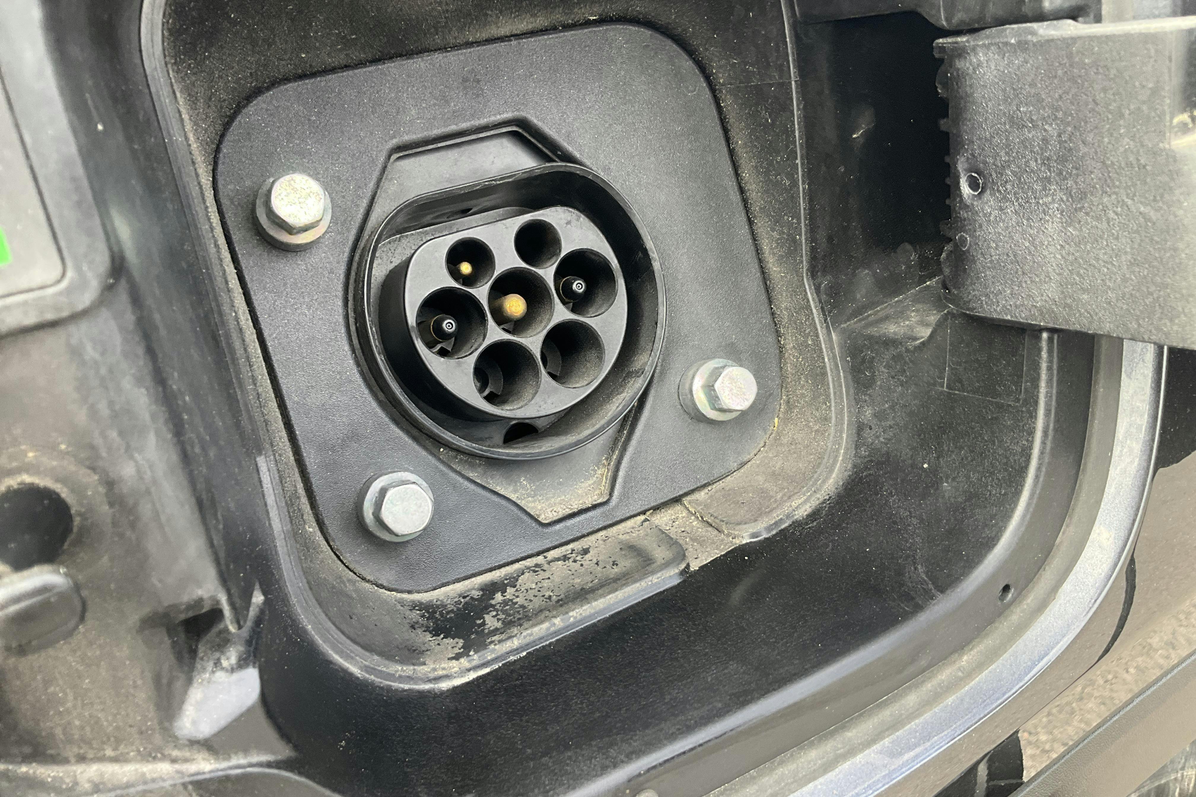 Vehicle Image 19