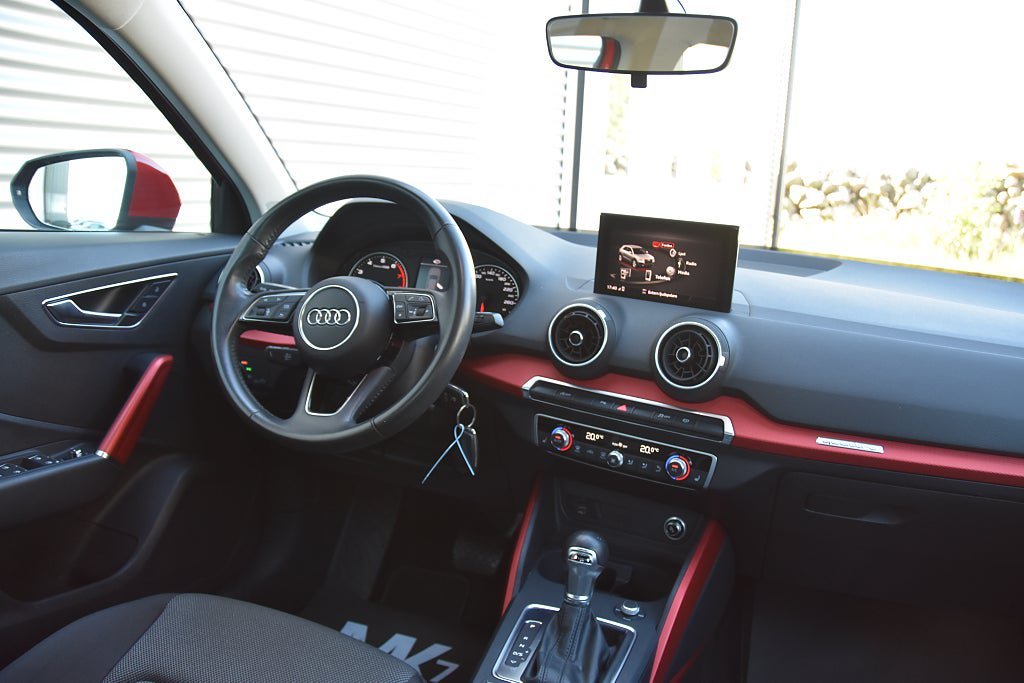Vehicle Image 13