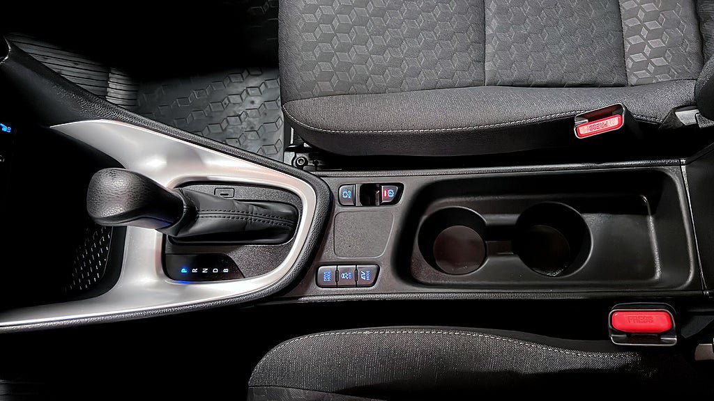 Vehicle Image 15