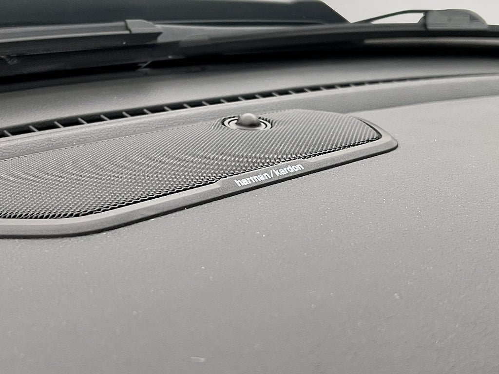 Vehicle Image 23