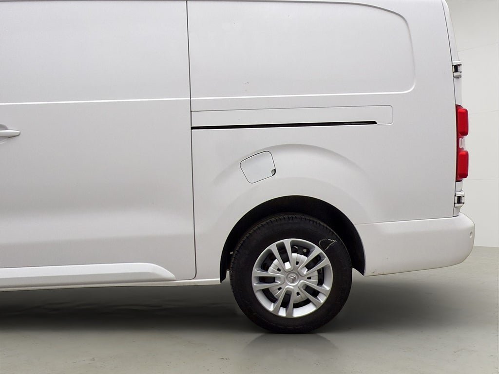 Vehicle Image 34